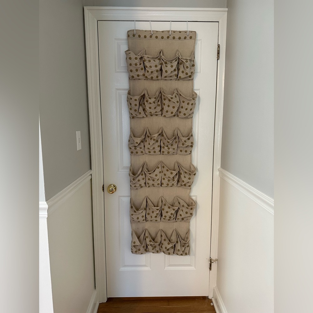 Over-the-door organizer